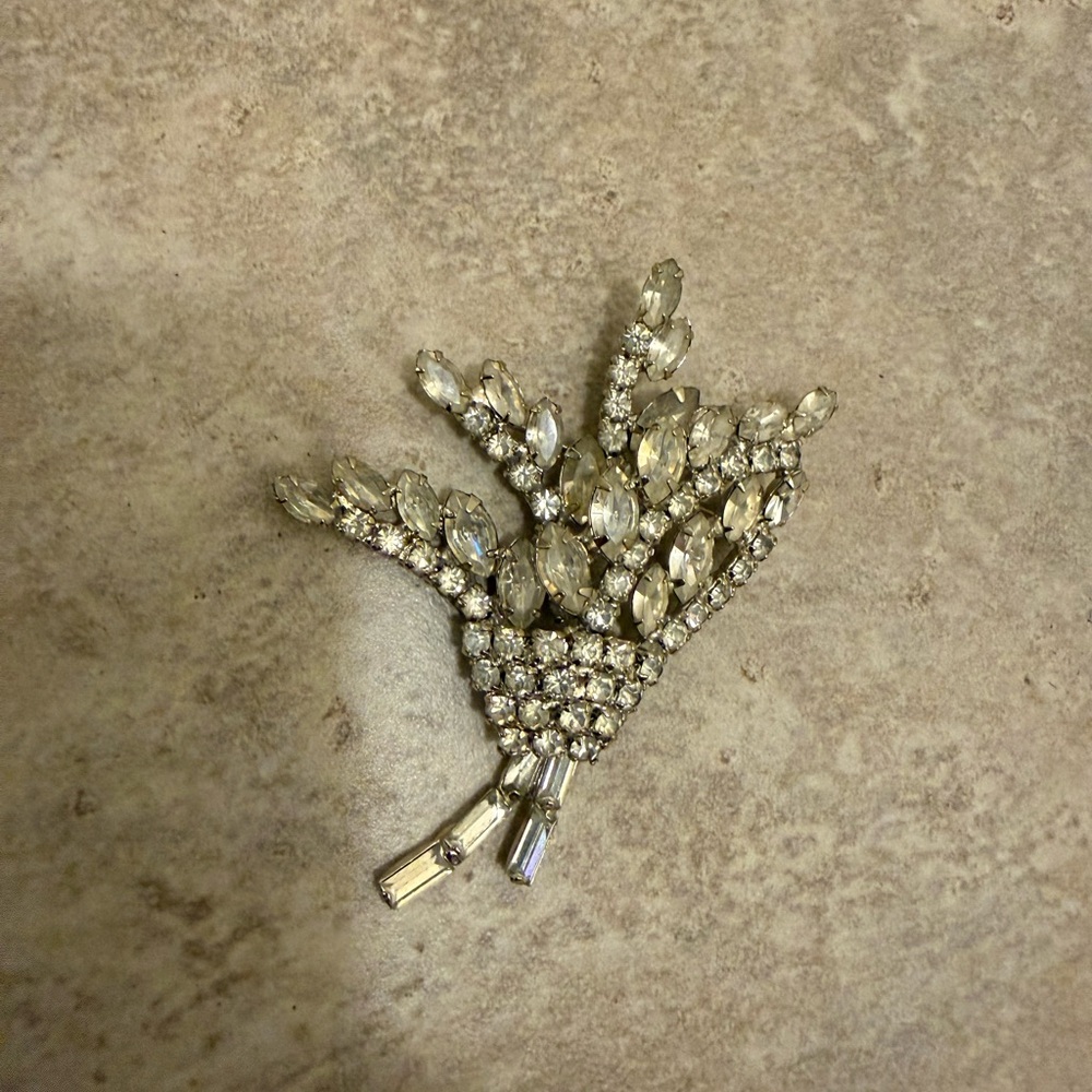 Sparkling Crystal Brooch
